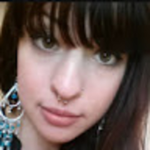 Meet your Posher, Debora - Picture 1 of 1